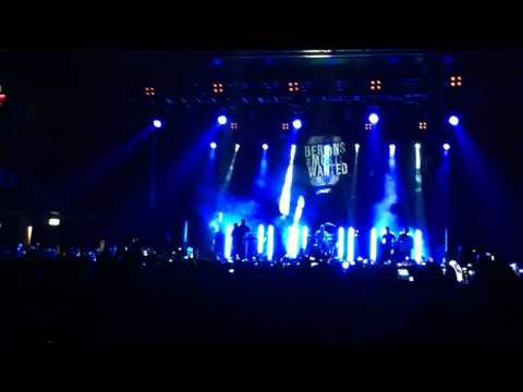 Bushido & Kay One - Intro (V2.010 TOUR) - Live in Köln, E-Werk 08.05.2011 HD