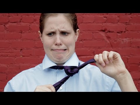 Women try Tie for the first time - funny