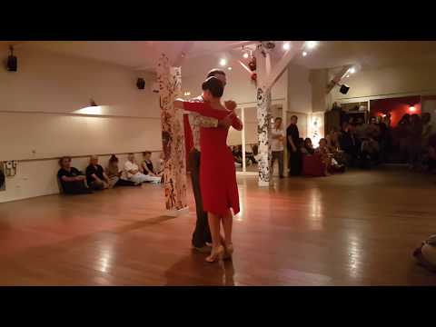 Veronica Toumanova & Benjamin Solano perform in Paris 1/4