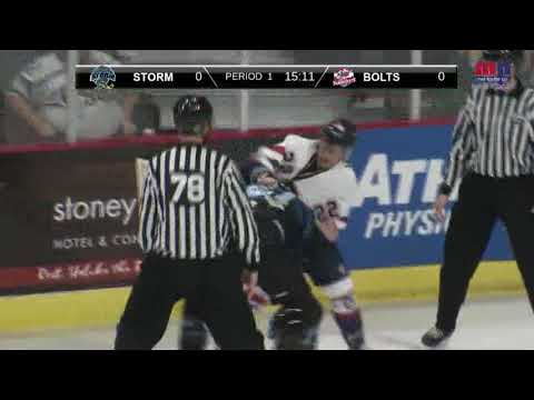 Hayden Hulton vs Dalton Mills
