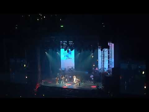 [IU IN MANILA #LOVEPOEMINMNL 12132019] - LEON