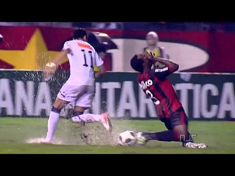 Neymar vs Atlético Paranaense – Campeonato Brasileiro (31/07/2011)