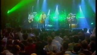 PAUL WELLER . FROM THE FLOORBOARDS UP, RUNNING ON THE SPOT, LIVE