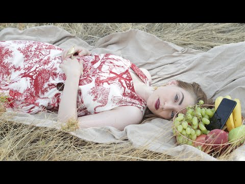 Sarah P. - Bits & Bytes (Official Video)