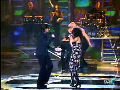 Elena Gadel Y Hugo - Devorame Otra Vez