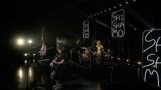 Music video thumbnail preview for SHISHAMO「笑顔のおまじない」 ワンマンツアー2024初夏「退屈なハッピーエンドに迷い込んだのは君のせいだ」 Ver. by SHISHAMO