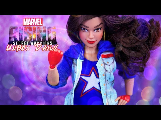 Vídeo relacionado con Marvel Rising Secret Warriors America Chavez Action Retrait Sudadera con Capucha