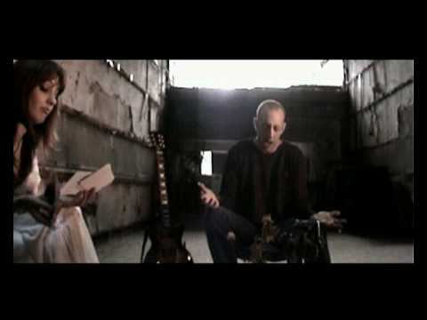 Γυμνά Καλώδια - ΘΕΛΩ (2009)