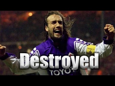 Batistuta destroys Manchester United 🔥