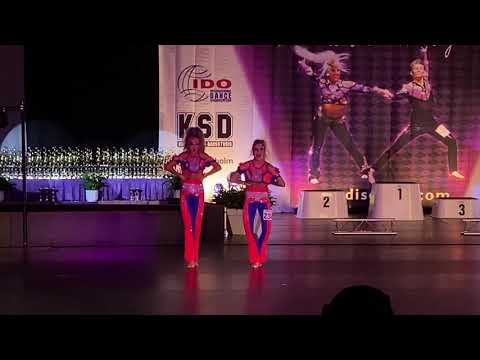 Mina Sandvik Sæta / Marielle Lühr-Sæthre - Disco Dance World Championships 2022