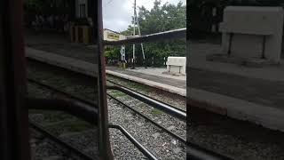 preview picture of video 'Gorakhpur Yesvantpur Express leaving Jarwal road'