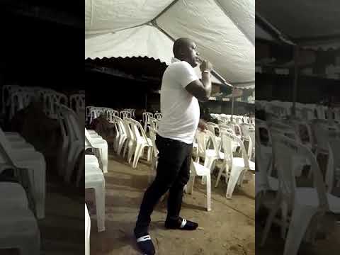 Adoration avec le chantre Hermann. Le nom de Jésus est si doux