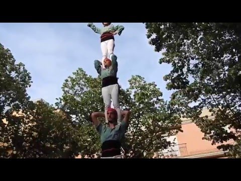 Pilar de 4 aixecat per sota