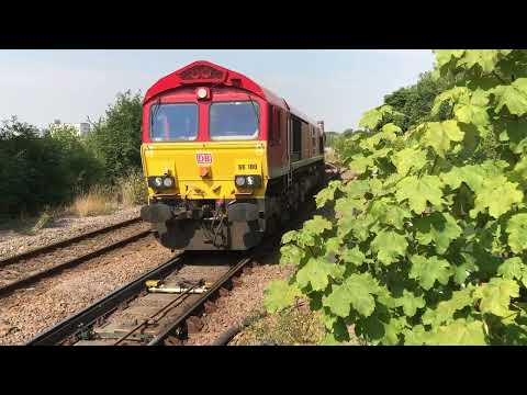 66100 “Armistice 100” with 26 containers Wakefield europort to Felixstowe sth Lea Road 15/8/2022