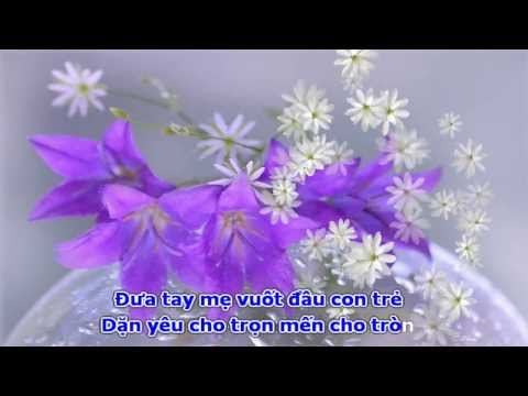 Thể hiện bởi Uyên Vy