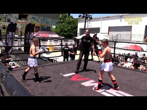 Fight 4  Lewis "THE REAPER" Radley VS Archie "ROCKNROLLA" Edwards