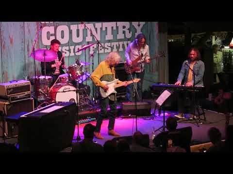 Albert Lee & His Electric Band -  Runaway Train [John Stewart - Cover]