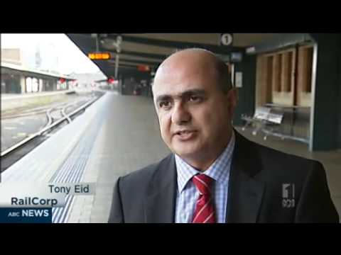 Rail failure strands Sydney commuters