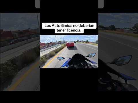 Conductor se frena de la nada y causa accidente con el biker.
