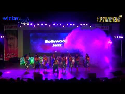 Akshay Kumar Medley - Shiamak Winter Funk 2013 - Bangalore - Zone 1