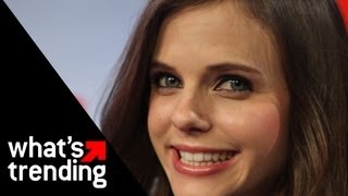 Tiffany Alvord Performs &quot;Baby I Love You&quot; in the What&#39;s Trending Studio
