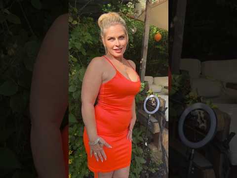 Michelle Williams| Your late!!!| Housewife| Dinner   #housewife #blonde #lifestyle #garden #forgiven