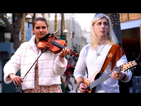 She Asks if I Know Pink Floyd and This Violinist Shocks The Crowd 