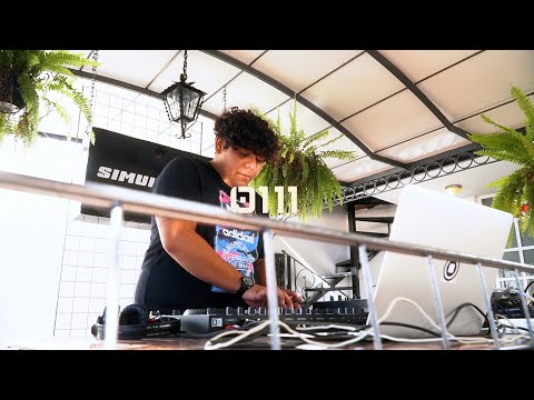 DANIEL MOLINARI SESSION 0111 x AUTÓMATA