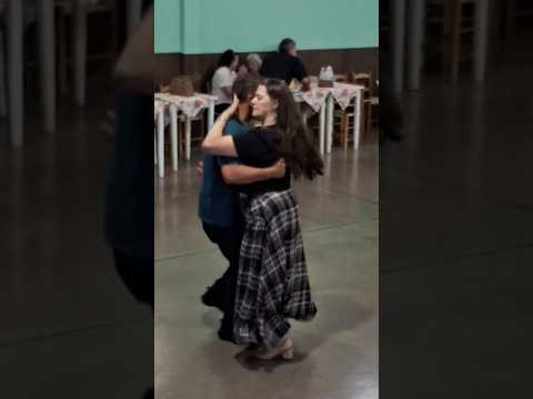 nos idosos de Coronel Vivida no Paraná.Brasil. #shotrs #baile #dancarinos