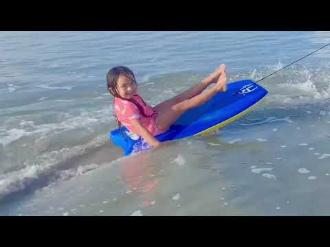 BEACH DAY With Audrey and Adeline!