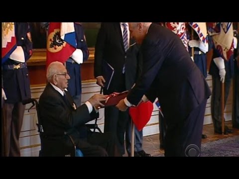 WWII hero honored for saving children from Nazis