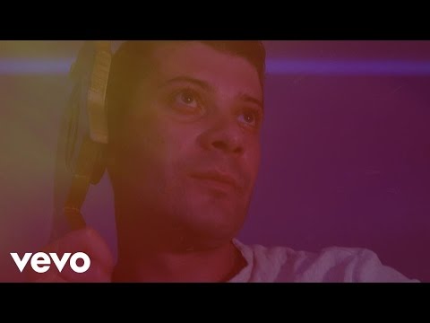 Emilixdj - Follow You (Official Video)