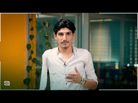 بطرفين مبتورين يشارك في إخماد حرائق تركيا