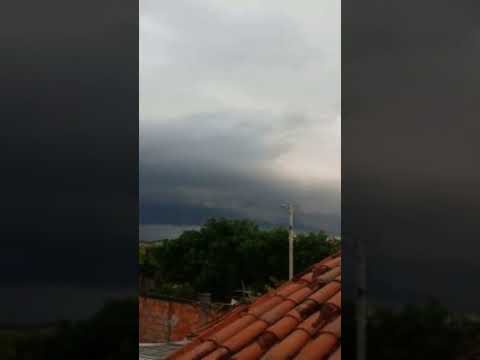 temporal se aproximando em Padre Marcos Piauí PI em 1 de janeiro de 2026