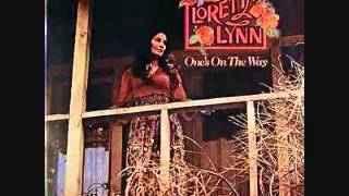 Loretta Lynn -  I&#39;m Losing My Mind
