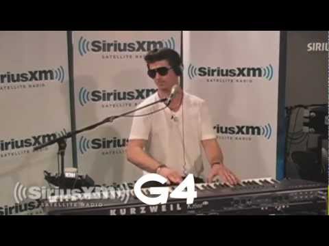 (HD) Robin Thicke - Live Vocal Range (G2 - Bb5)