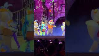 ミッキー＆ダッフィーとハロウィンをお祝い！🎃｜香港ディズニーランド
