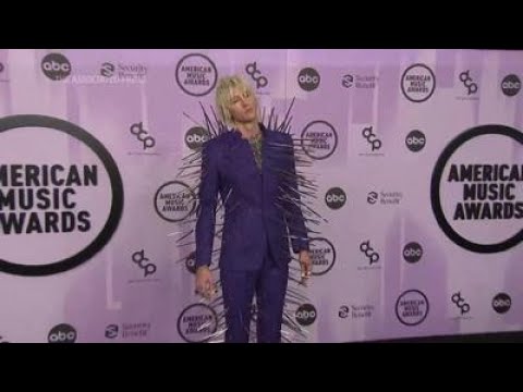 MGK takes AMAs by storm
