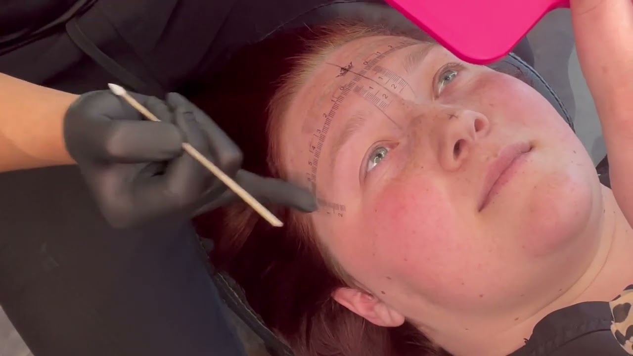 How to design and map eyebrows for microblading and ombré powder brows by Hollywood Makeup School