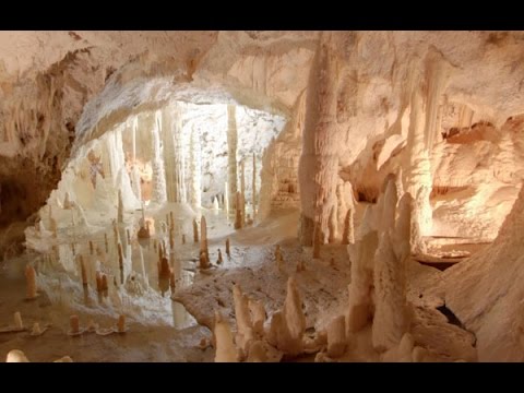 Ausflugsziel bei schlechtem Wetter in Rimini: Grotte di Frasassi