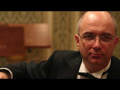 @ionbogdanstefanescu   Violeta Dinescu - Șarpelecupene for kazoo, piano & 32 flutes