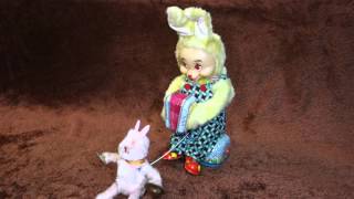 Download lagu 50s Alps Accordion Playing Bunny Vintage Battery Operated Tin Litho Toy mp3