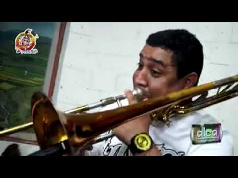 Siete Pies Bajo La Tierra - Sexteto La Chola Caderona