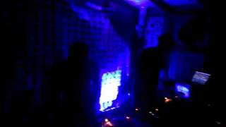 Luna Tom & Majo. K - Jarek´s B-Day @ Stefans Scheune 18.11.11.flv