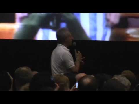 Brent Spiner vs. Patrick Stewart 2010 Star Trek Convention