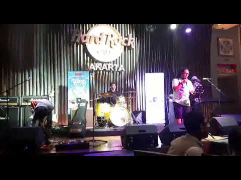 Satria and the monster band (pasti bisa)