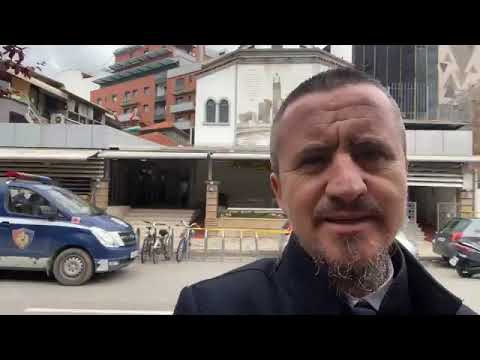 Me lot në sy, imami i Xhamisë në Tiranë (Ahmed Kalaja) flet për sulmin me thika në xhami