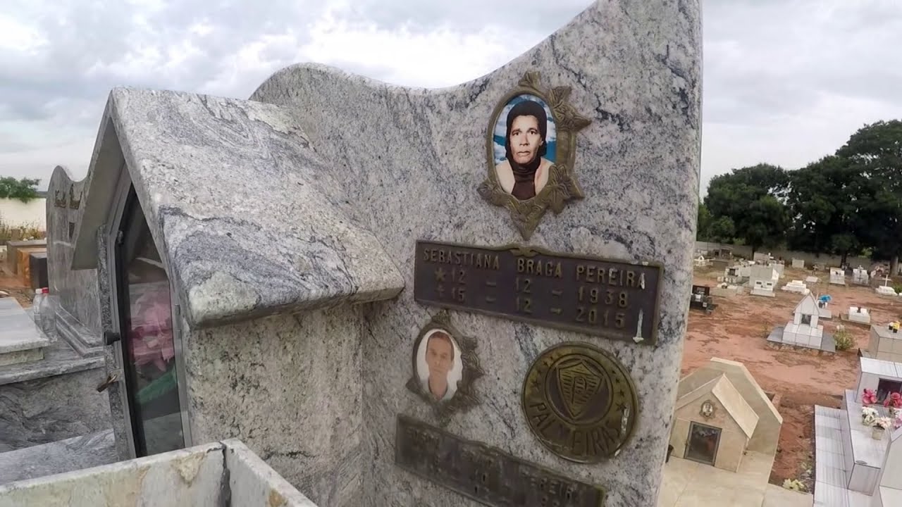 ESTRANHAS COINCIDÊNCIAS NO CEMITÉRIO!!