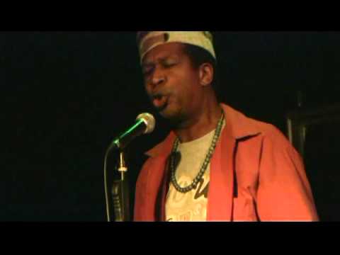 The Griot Leo Hassan  "Crack Crack Crack itup"