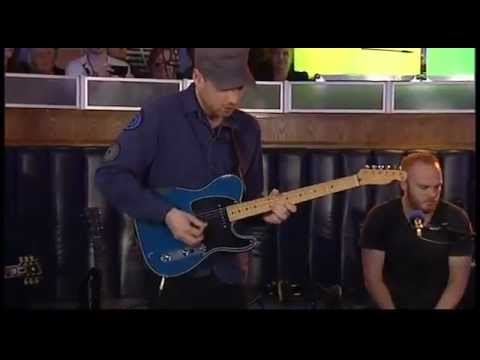 download lagu mp3 mp4 Coldplay Cover We Found Love, download lagu Coldplay Cover We Found Love gratis, unduh video klip Coldplay Cover We Found Love